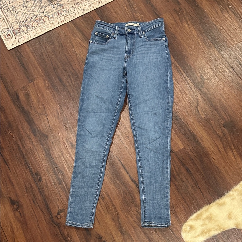 Levi’s 721 Skinny Classic Blue Jeans - 26